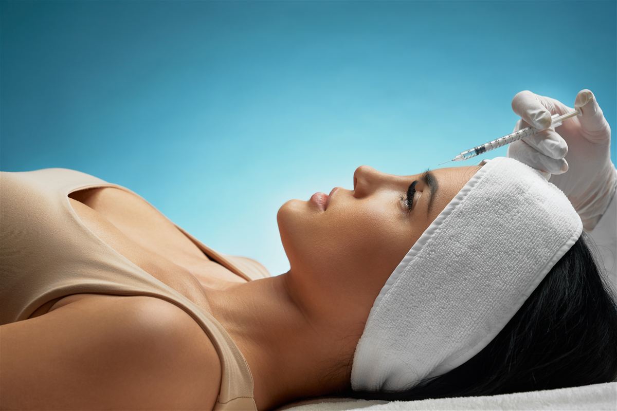 Aplicación de botox en Lumina Beauty Lounge